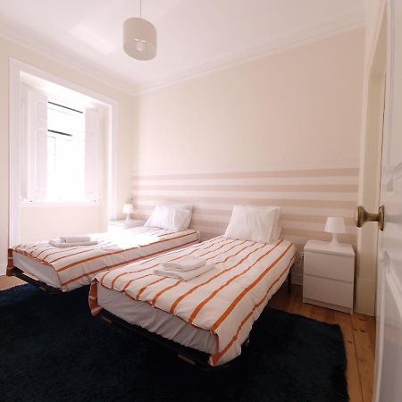 New! Cozy Apartment In The Center Lisboa Extérieur photo